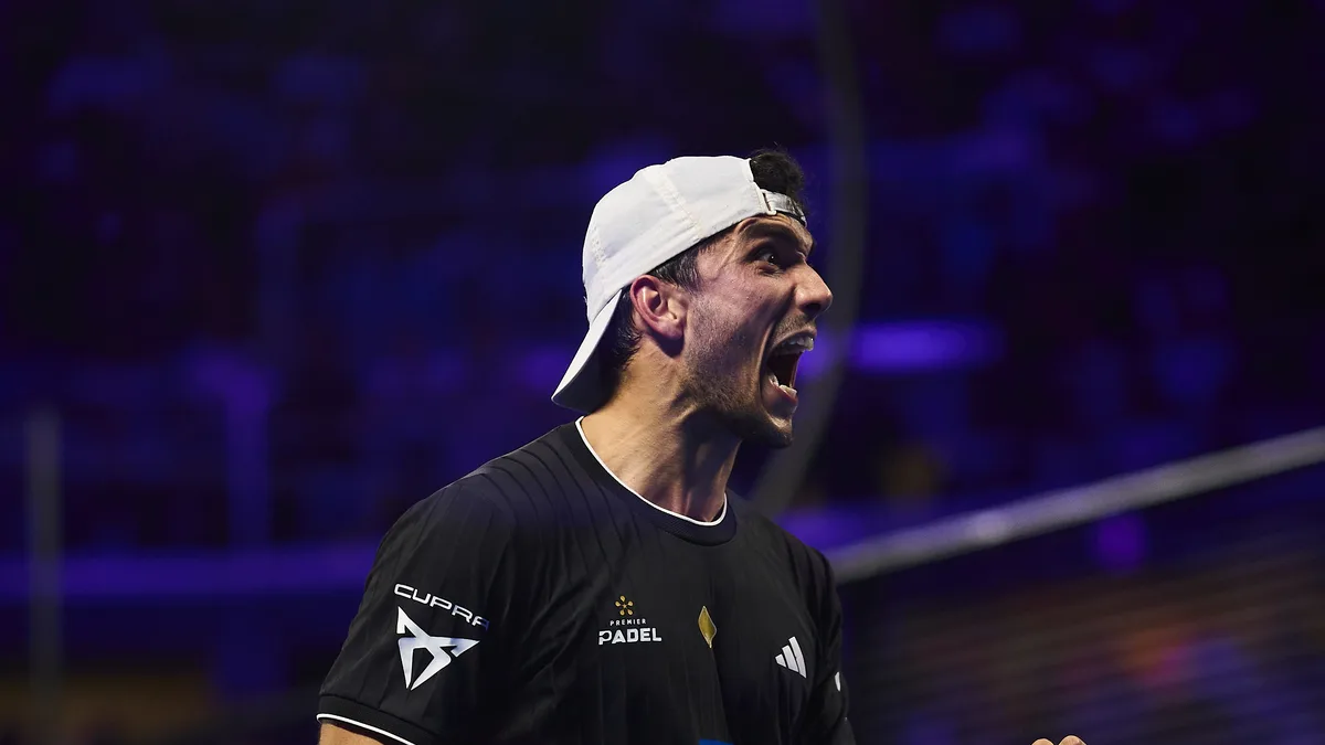 Ale Galán celebrating a point during the Milano P1 2026 semi-finals