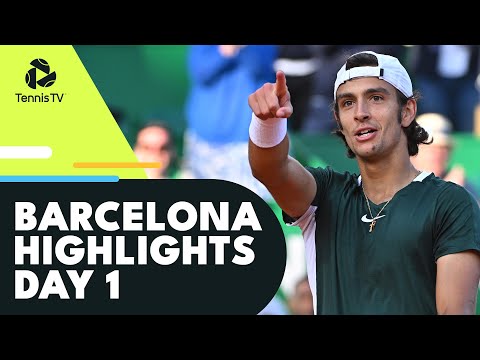 Musetti Battles Baez; Munar, Robredo & More Feature | Barcelona 2022 Highlights Day 1