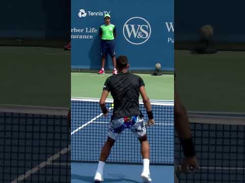 Auger-Aliassime Beautiful Spinning Volley 😍