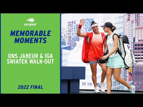 Ons Jabeur & Iga Swiatek Walk-Out | 2022 US Open